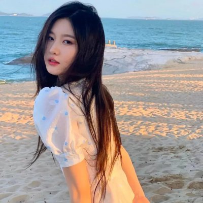 晴时多云 海报